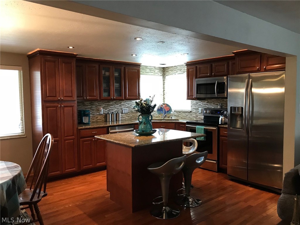 CRESTVIEW  MANOR - Residential