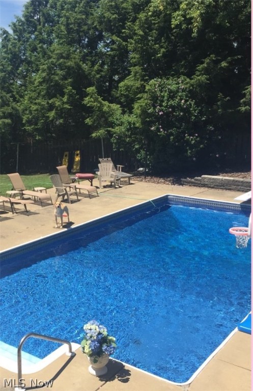 CRESTVIEW  MANOR - Residential