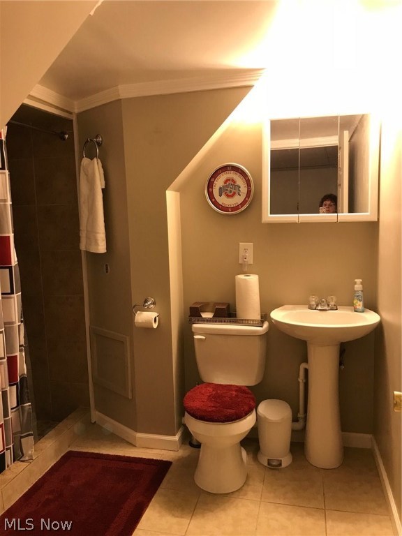 CRESTVIEW  MANOR - Residential