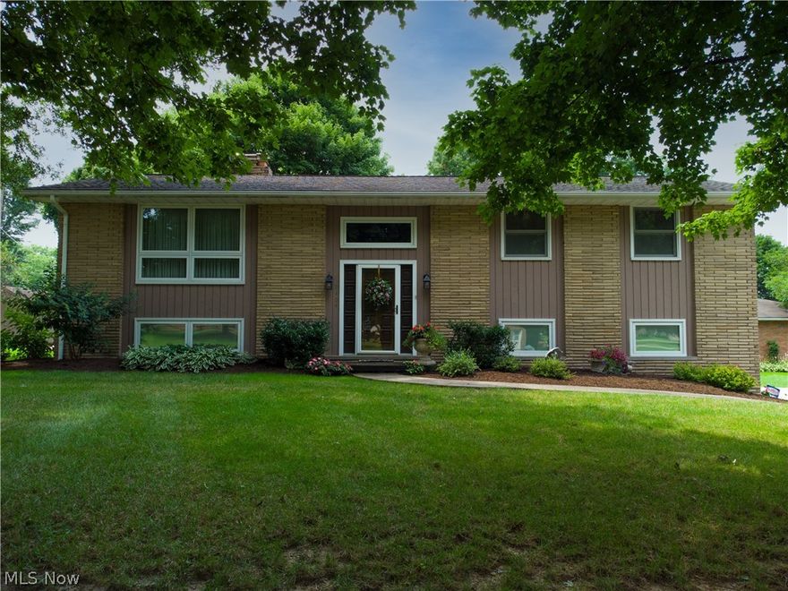 Glenhaven's finest house is available!  Check out this spectacular home on almost 1 acre in Louisville School District / Nimishillen Township!
You will enjoy the fabulous location conveniently located to Route 62.  Home has 3 nice sized bedrooms, 2 full baths, lovely living room and cozy family room both with fireplaces!  Large eat in kitchen has slider to a comfortable deck overlooking the beautifully landscaped yard!  Kitchen is fully applianced and has Corian countertops.  Pella windows throughout!  Come out and take a look today!  Fabulous location and fabulous home!