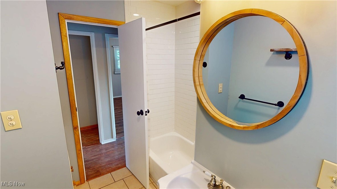 John Lansingers Add - Residential