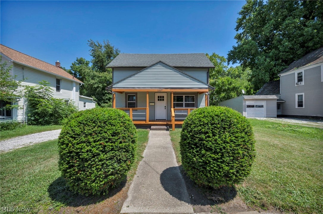 1007 Lake Avenue