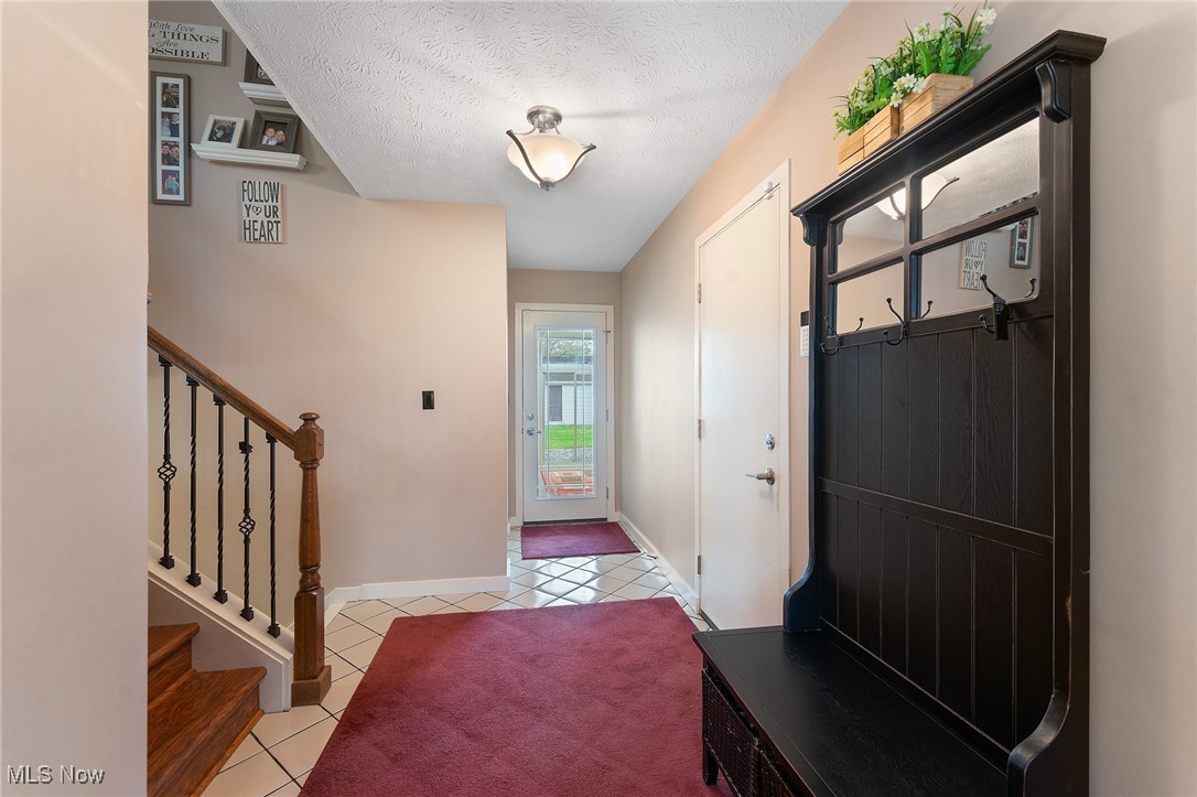 649 Wendemere Drive, Hubbard, Ohio image 3