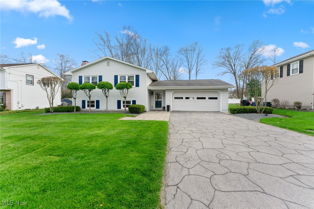 649 Wendemere Drive, Hubbard, Ohio image 29
