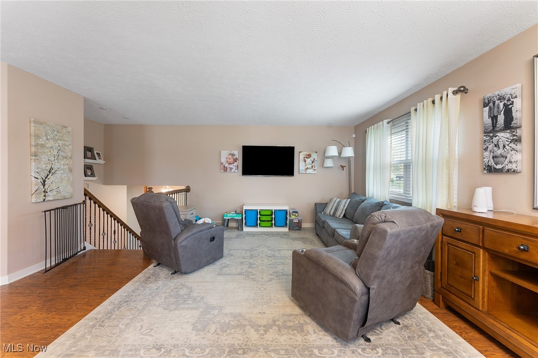 649 Wendemere Drive, Hubbard, Ohio image 10
