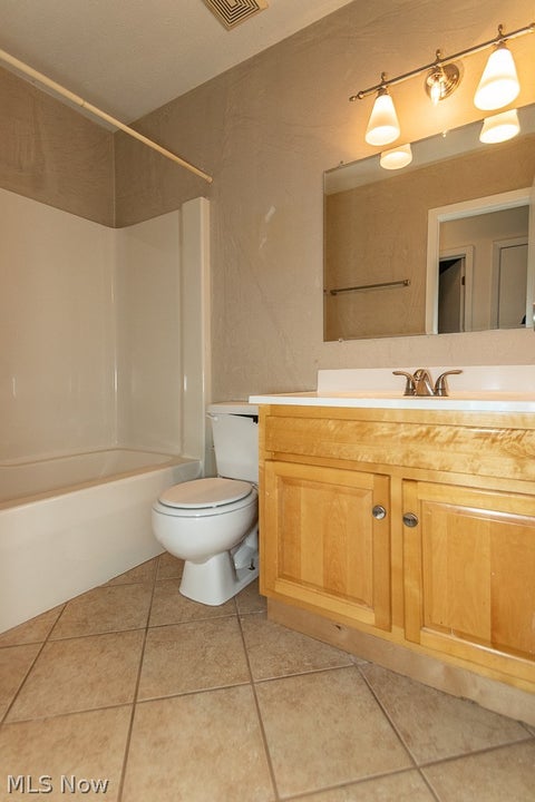 Tiny photo for 1561 Easton Avenue, Madison, OH 44057 (MLS # 5254652)