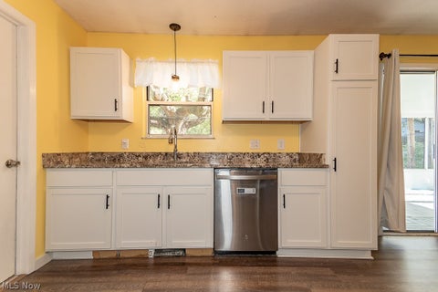 Tiny photo for 1561 Easton Avenue, Madison, OH 44057 (MLS # 5254652)
