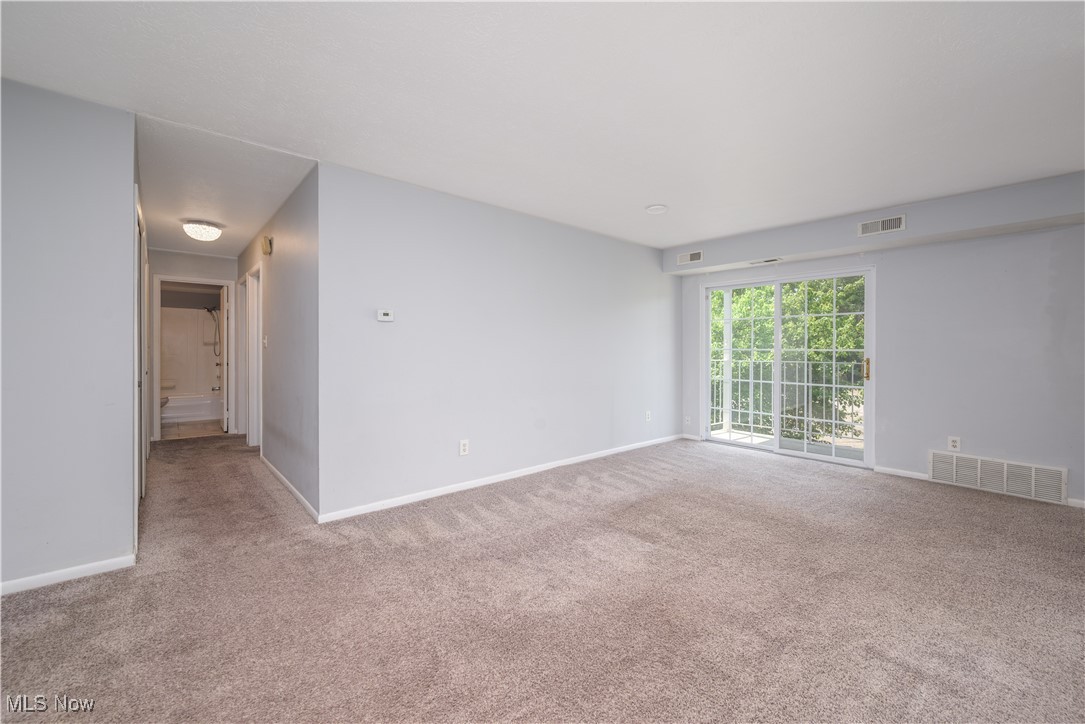 10790 Ravenna Road #302, Twinsburg, Ohio image 3