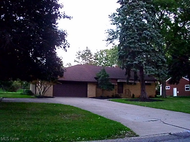 George B Zanes Briarwood - Residential