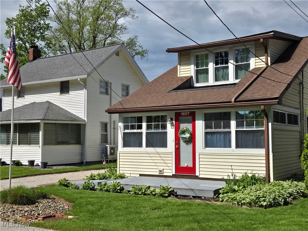 1857 Walnut Drive, Ashtabula, Ohio image 2