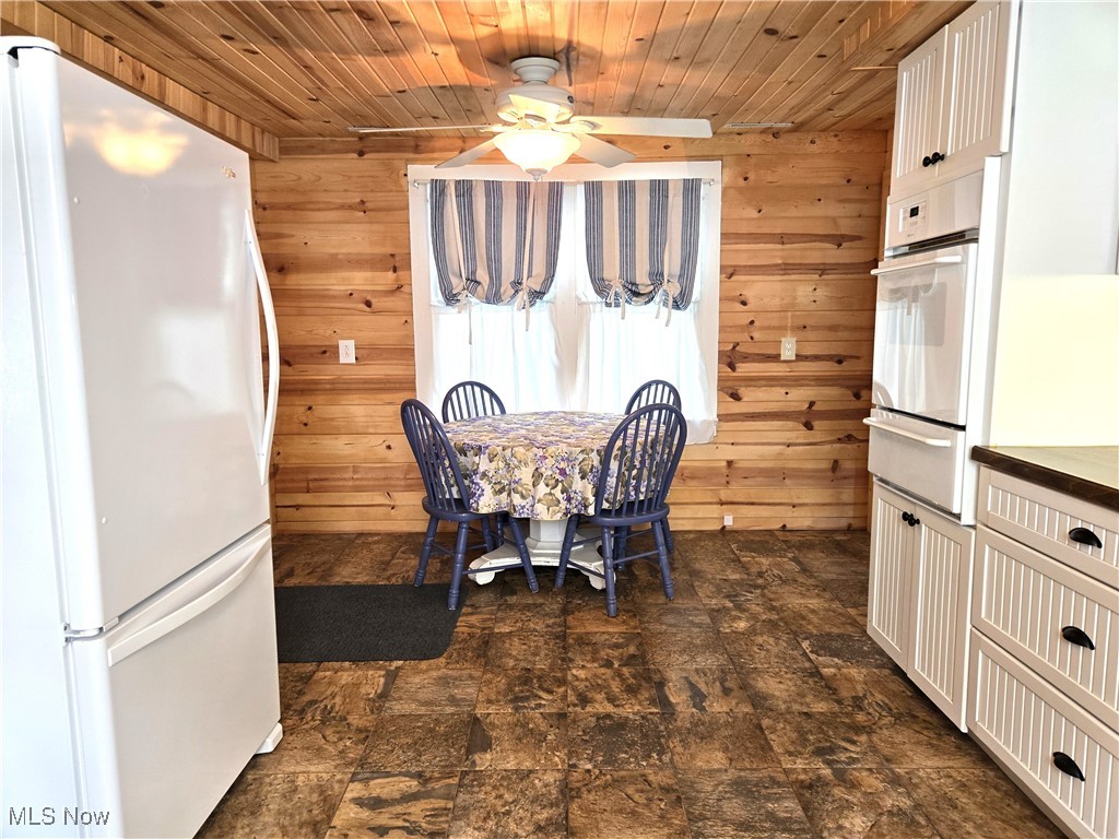 1857 Walnut Drive, Ashtabula, Ohio image 10