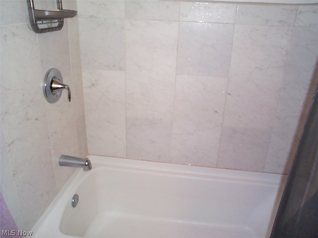 Leases Ridgewick Garden Estates 02 - Residential