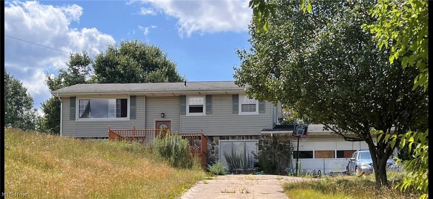 This is an ONLINE ONLY foreclosure sale. There are NO SHOWINGS. Deposit due by wire transfer within 48 upon conclusion . Cash deal; funding must take place within 30 days of confirmation of sale. 5% Buyer’s Premium shall apply. Subject to postponement and cancellation. Full terms and conditions at online registration.