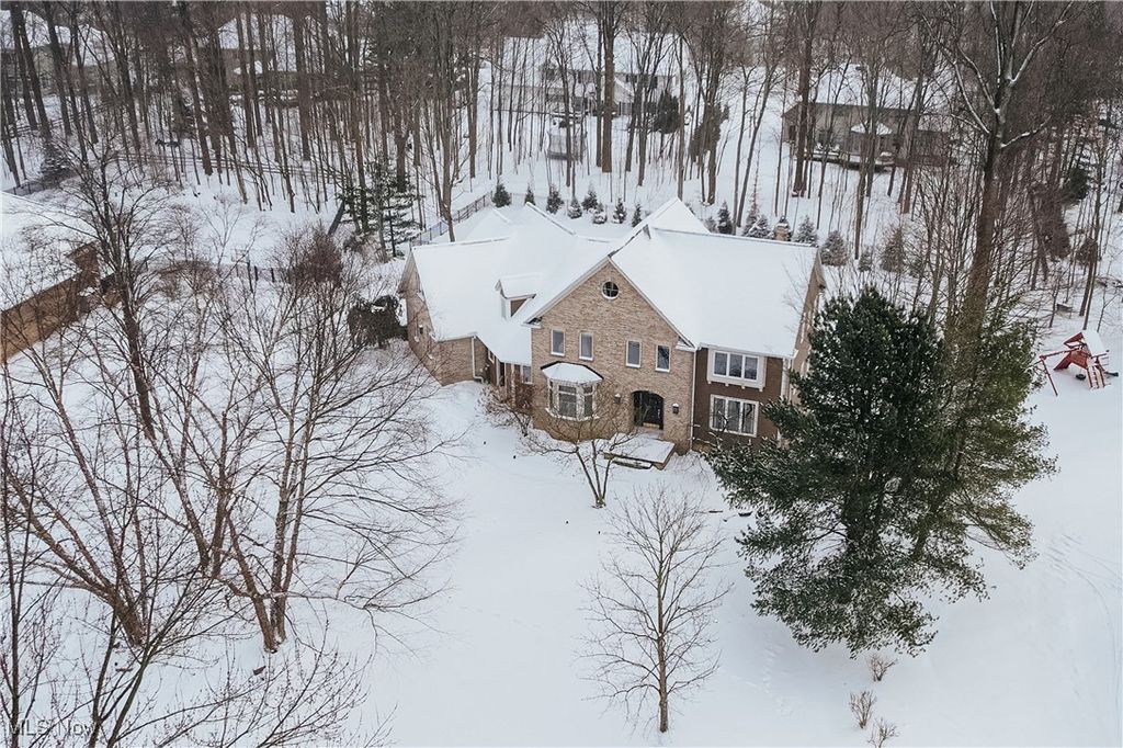 Photo of 17421 Rambling Creek Trail, Chagrin Falls, OH 44023 (MLS # 5183983)