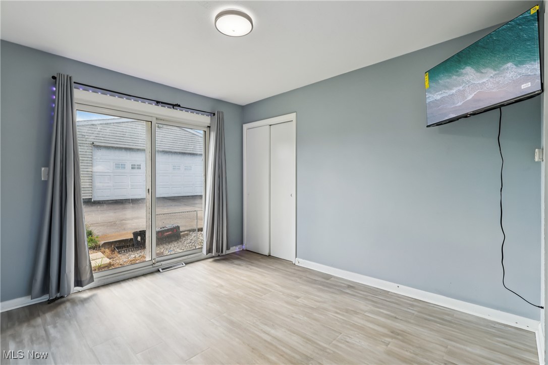 Knickerbocker - Residential