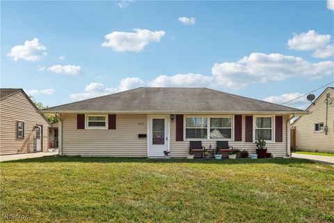 4154 Belle Avenue Sheffield Lake OH 44054