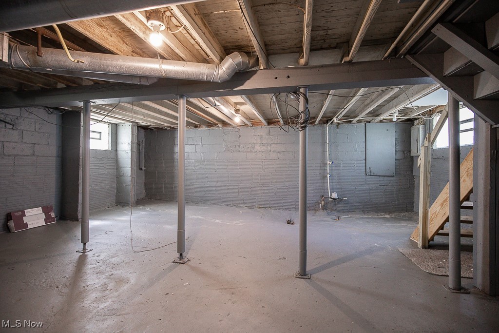 1063 Packard Drive, Akron, Ohio image 34