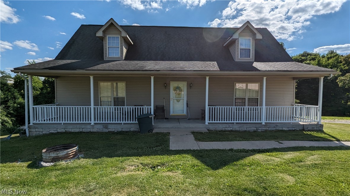 Wonderful home in a beautiful country setting, just minutes from I-70. This home features 3 bedrooms and 2 and a half baths. Large eat-in-kitchen, separate dining room, living room, and a spacious master suite on main level. Large master bath with jacuzzi tub and plenty of storage. two very large and spacious bedrooms upstairs plus a bathroom. Lower level has finished rec room which is currently being used as a 4th bedroom. Large and deep over-sized 2 car garage. Call for your appointment today. Property being sold as is.