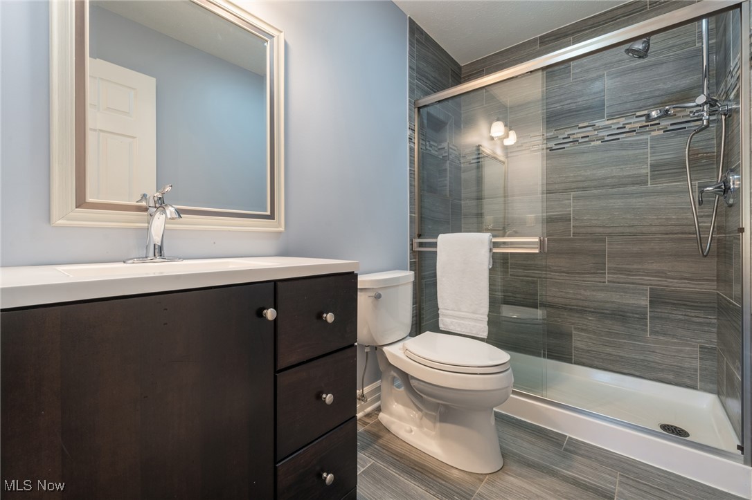 10945 Burlington Ridge Drive, Chardon, Ohio image 27
