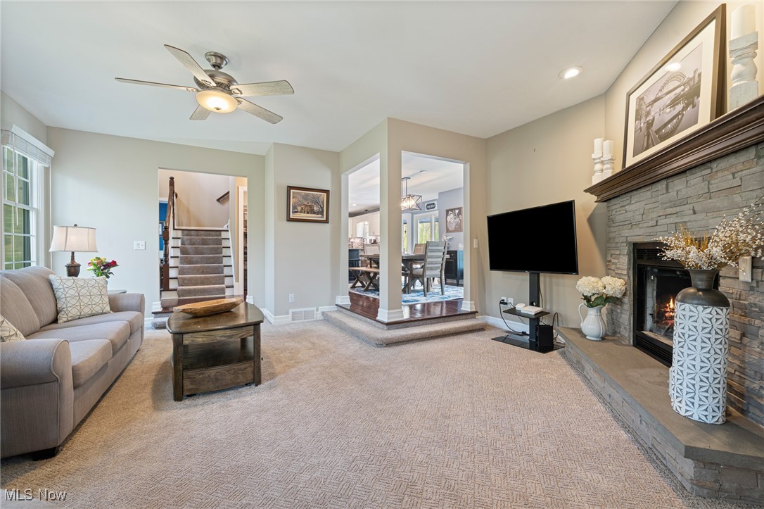 10945 Burlington Ridge Drive, Chardon, Ohio image 6