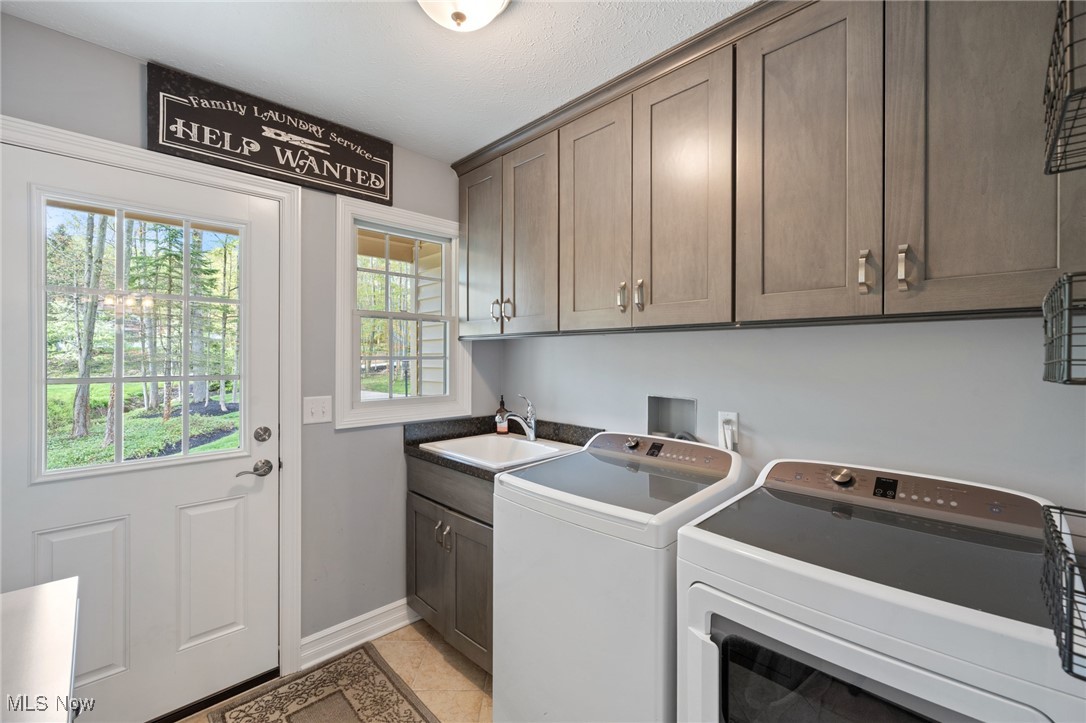 10945 Burlington Ridge Drive, Chardon, Ohio image 17