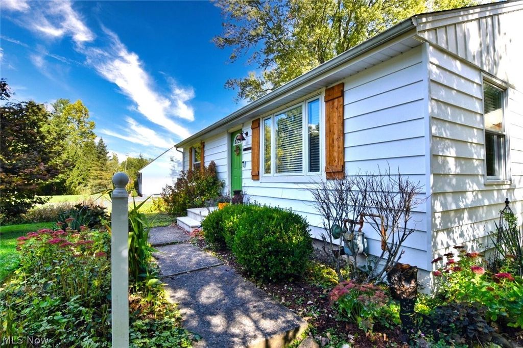 Photo of 7381 Portage Street, Solon, OH 44139 (MLS # 5190393)