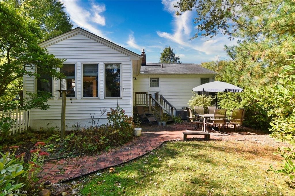 Photo of 7381 Portage Street, Solon, OH 44139 (MLS # 5190393)