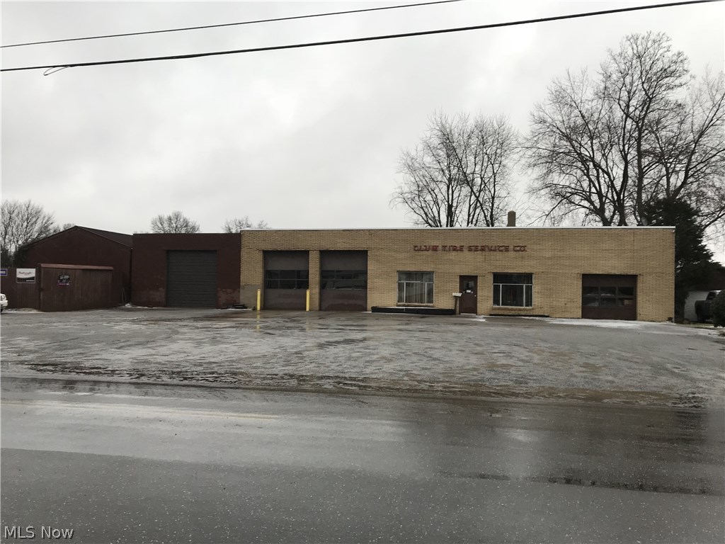 New Philadelphia - Commercial Sale
