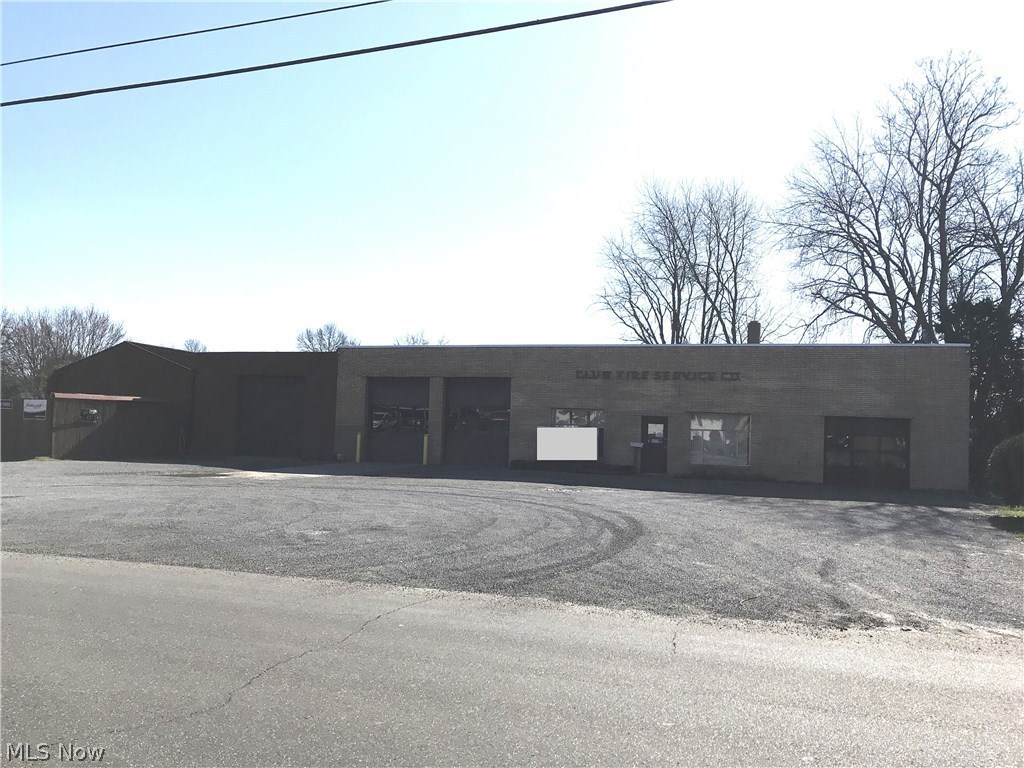 New Philadelphia - Commercial Sale