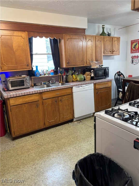 12913 Darlington Avenue, Garfield Heights, Ohio image 3