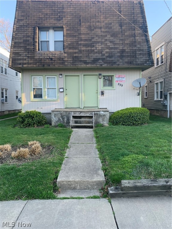 Must be sold with 529, 531, 533, 535, 539, 543 Gage- package deal due to overlapping driveways and parking