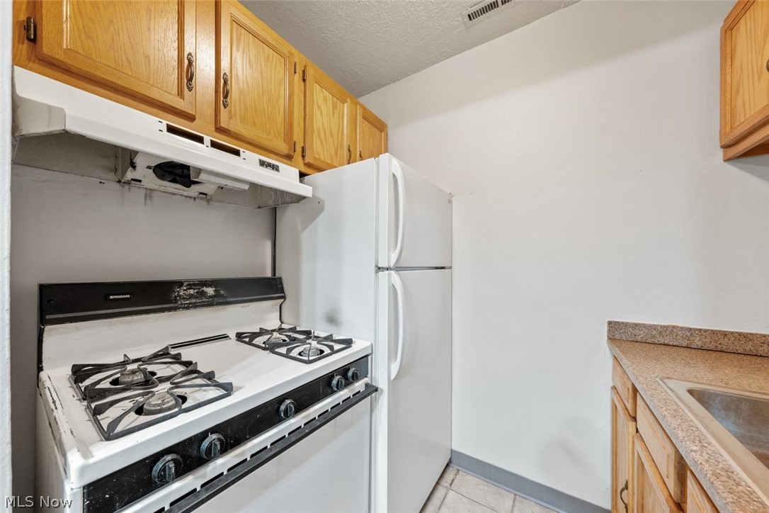 Kings Path Condo - Residential