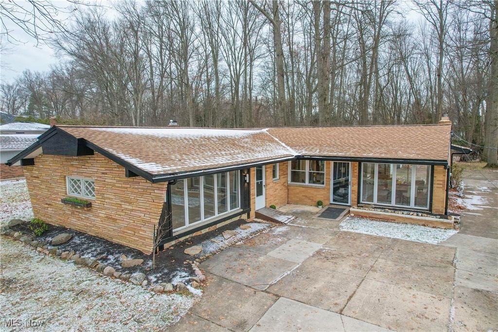 Photo of 26454 Strawberry Lane, Westlake, OH 44145 (MLS # 5178125)