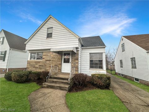 5610 Renwood Drive Parma OH 44129