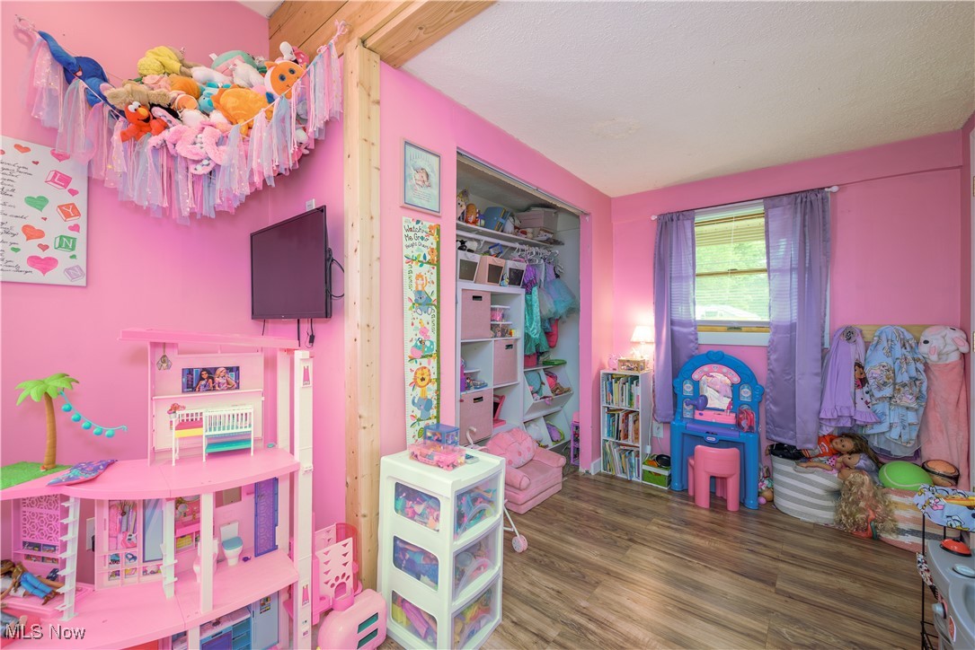 Akron, Ohio 44319, United States, 2 Bedrooms Bedrooms, ,1 BathroomBathrooms,Residential,Active,169711