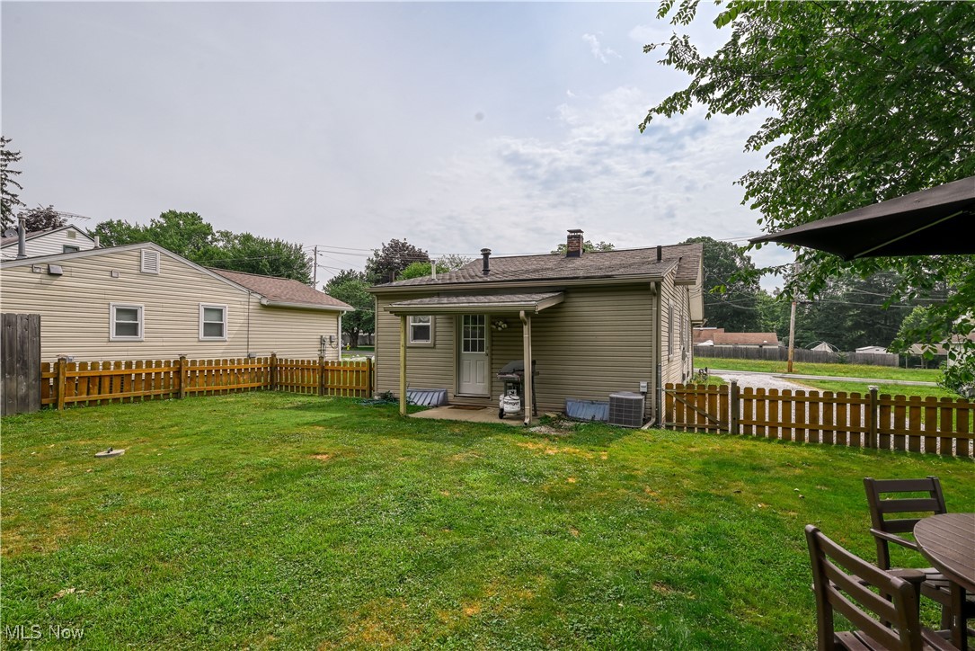 Akron, Ohio 44319, United States, 2 Bedrooms Bedrooms, ,1 BathroomBathrooms,Residential,Active,169711