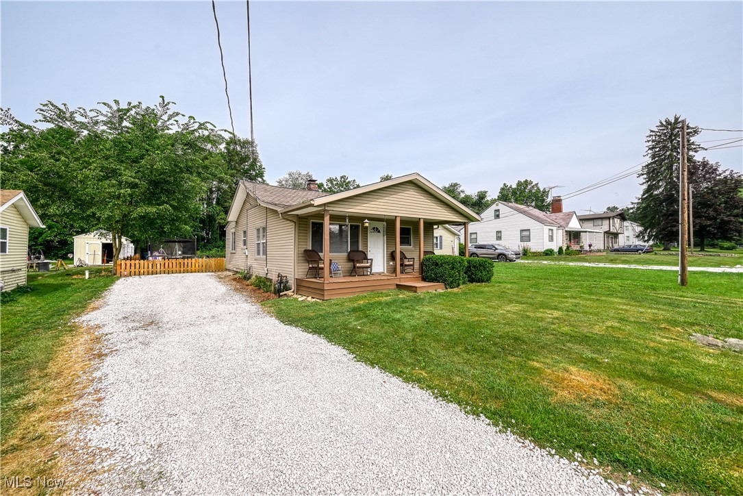 Akron, Ohio 44319, United States, 2 Bedrooms Bedrooms, ,1 BathroomBathrooms,Residential,Active,169711