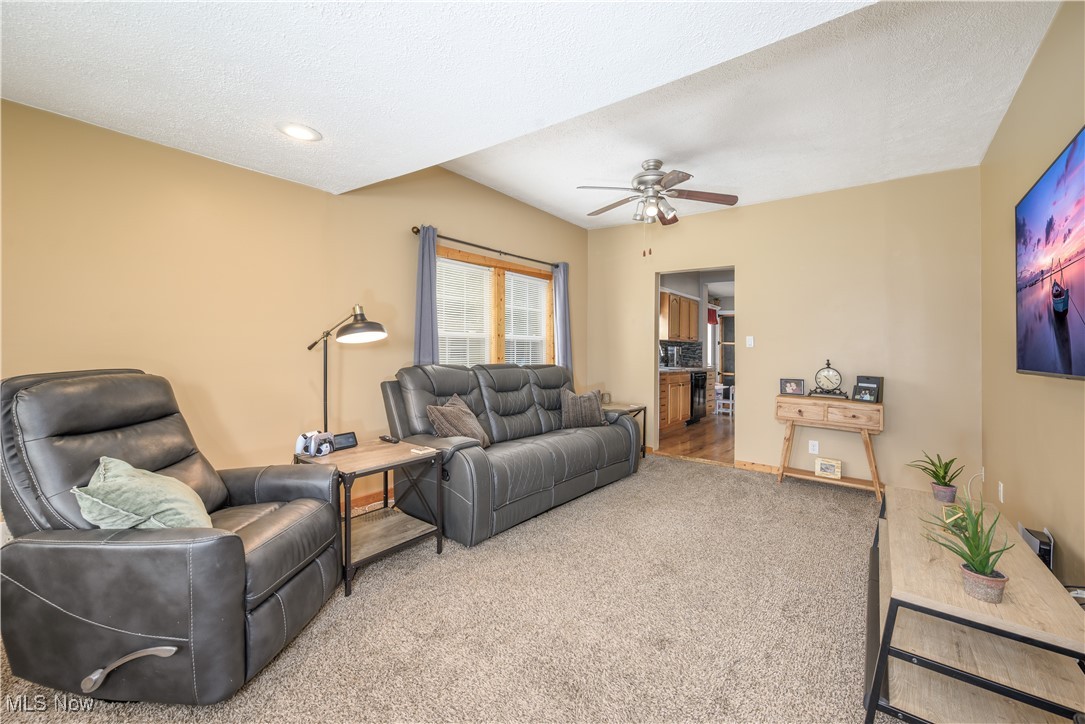 Akron, Ohio 44319, United States, 2 Bedrooms Bedrooms, ,1 BathroomBathrooms,Residential,Active,169711