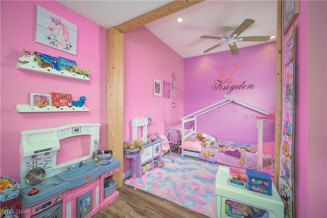 Akron, Ohio 44319, United States, 2 Bedrooms Bedrooms, ,1 BathroomBathrooms,Residential,Active,169711