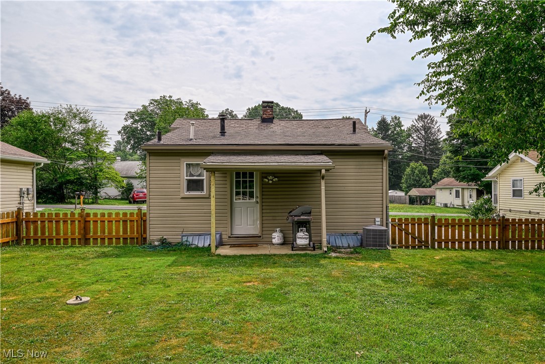 Akron, Ohio 44319, United States, 2 Bedrooms Bedrooms, ,1 BathroomBathrooms,Residential,Active,169711