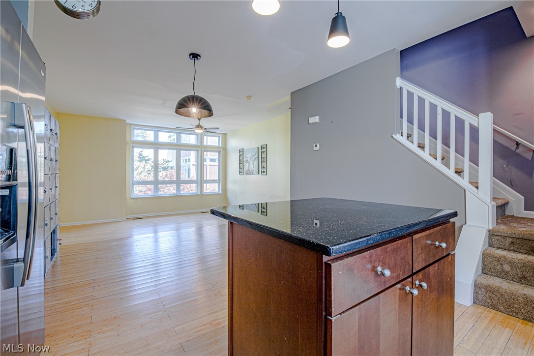 Franklin Ave Twnhms - Residential