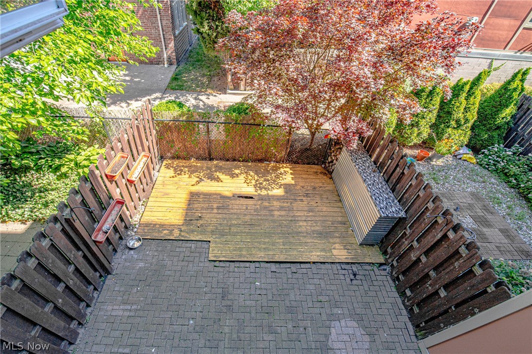 Franklin Ave Twnhms - Residential
