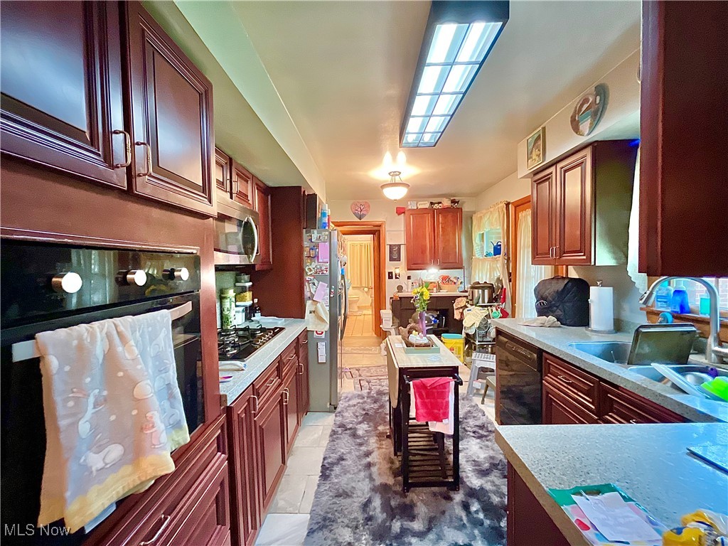 7840 Hi View Drive, North Royalton, Ohio image 4