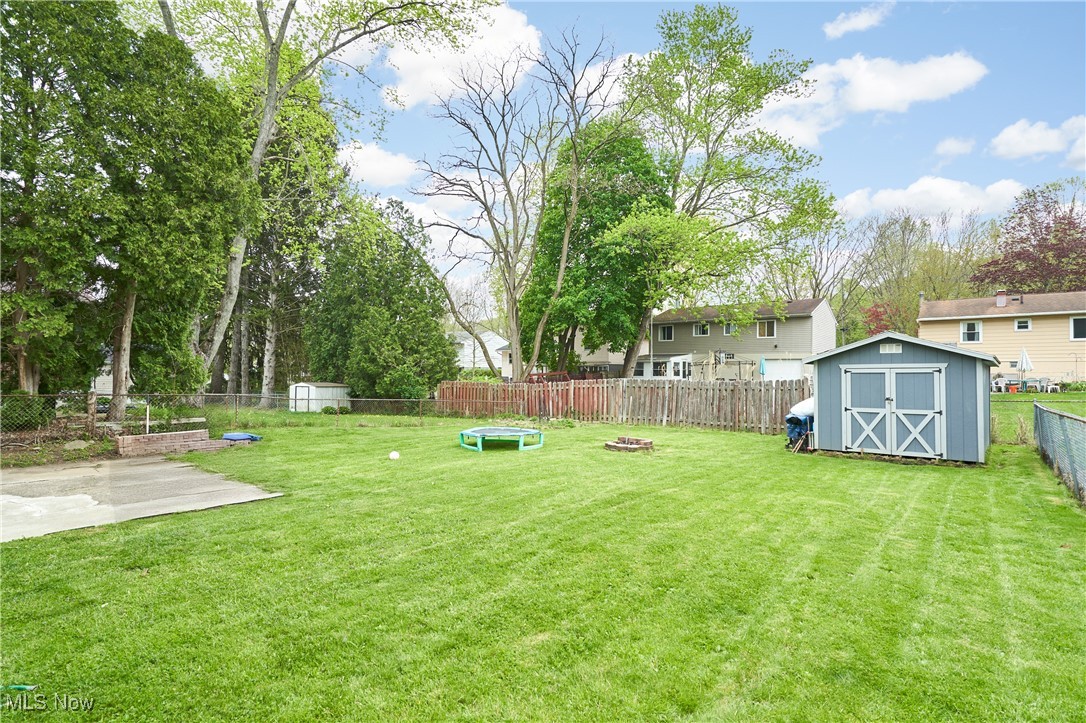 1015 Ellsworth Drive, Akron, Ohio image 17