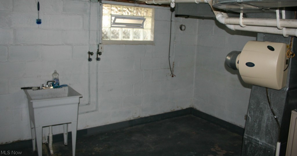 Elywood 04 - Residential