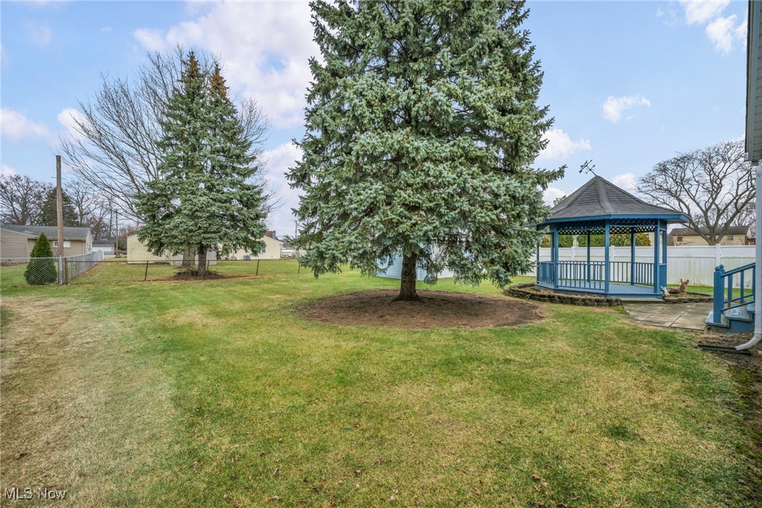 Pine Wood 01 - Residential