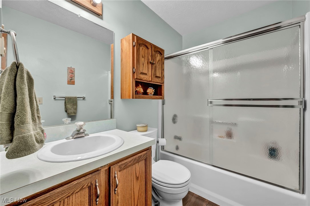 Pine Wood 01 - Residential