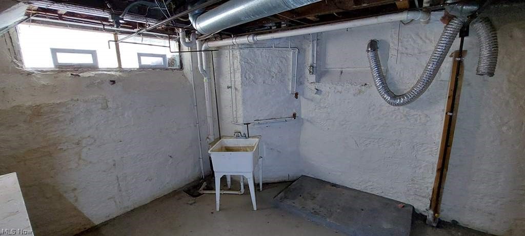 Uplands Sub/Chas A Posts - Residential