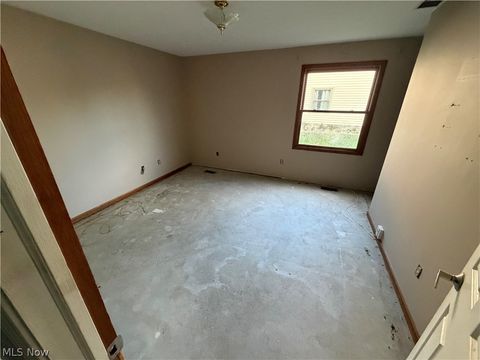 Tiny photo for 556 Greenside Drive, Painesville Township, OH 44077 (MLS # 5203209)