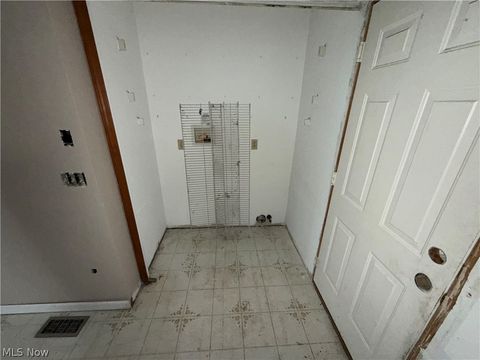 Tiny photo for 556 Greenside Drive, Painesville Township, OH 44077 (MLS # 5203209)